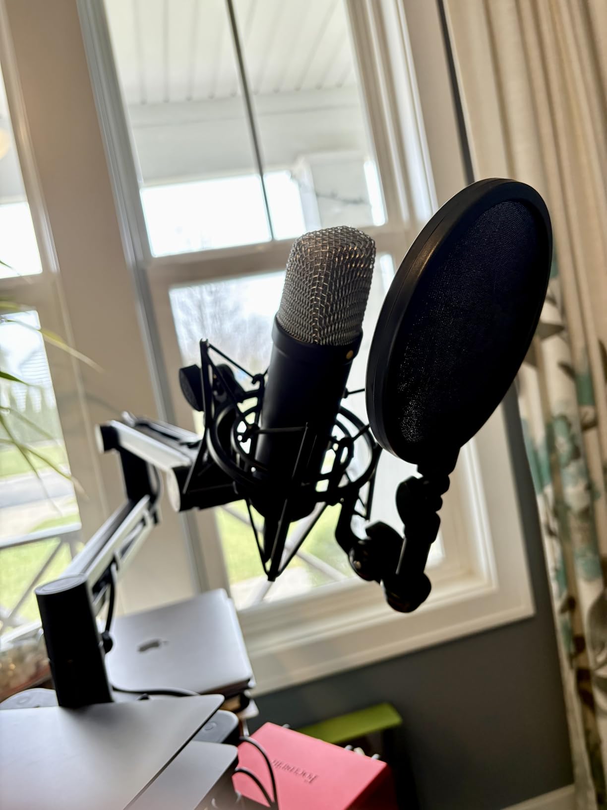 Low Profile Boom Arm (Design for Heavy Mic) 6.6lbs Load Capacity, Stable Gear Lock Structure Never Sags customer photo 2