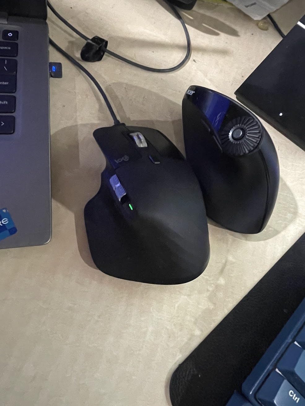 acer Ergonomic Mouse Wireless with Side Scroll Wheel, Bluetooth Mouse for Laptop(BT5.2+2.4GHz), Office Vertical Computer Mice, Small to Medium Sized Hands Ergo Mice, 8 Buttons for PC and Desktop customer photo 2