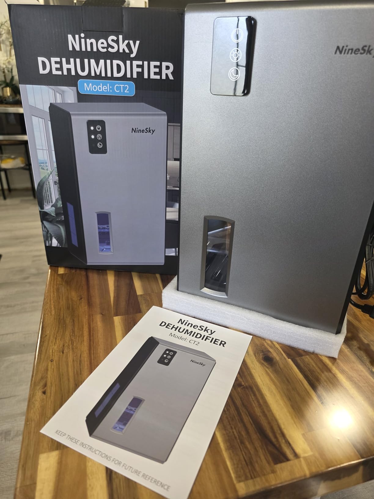NineSky Dehumidifier, 1000 sq.ft Dehumidifiers for Home with 95oz Large Water Tank,Quiet Dehumidifier with 7-Color Ambient Light & Auto Shut Off, Dehumidifier for Basement, Bedroom, Bathroom (Grey) customer photo 2