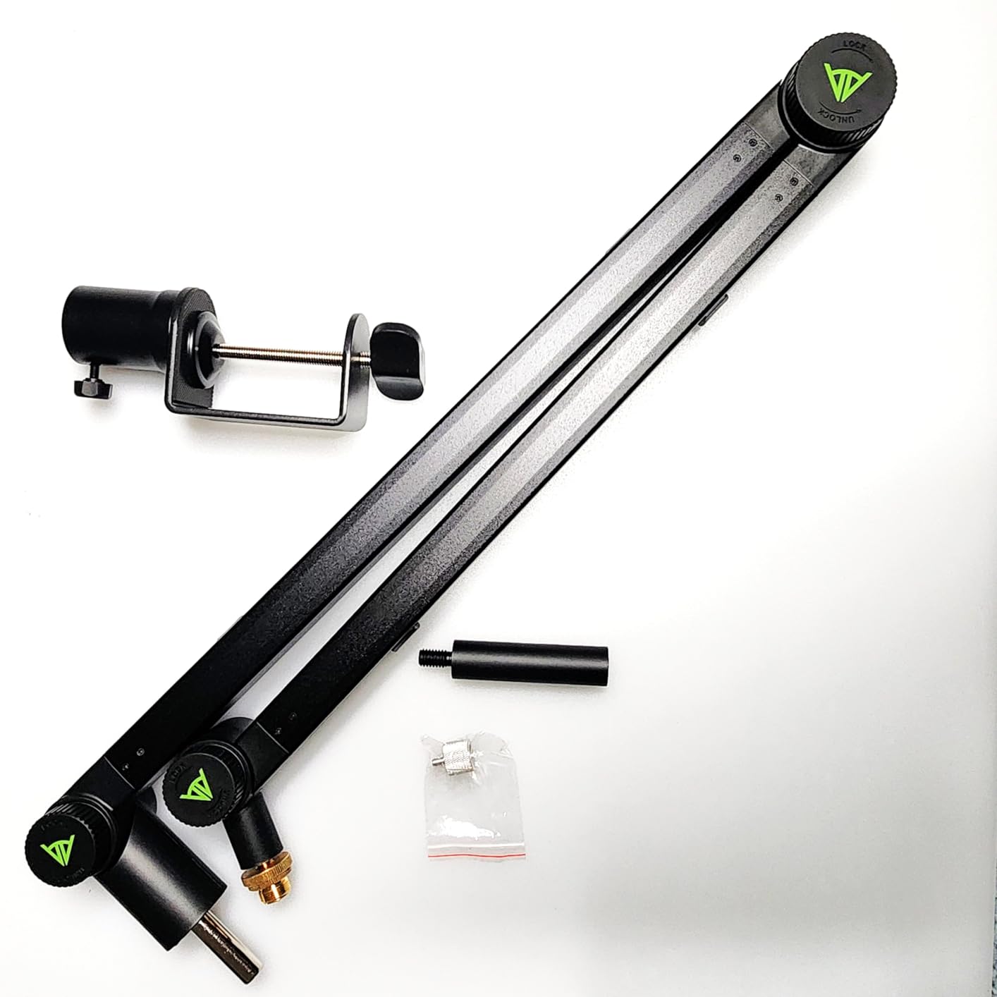Design for Shure SM7B SM7dB MV7 Never-Sag Mic Boom Arm, Extra-Long 950mm Reach, 6.6lbs Load Capacity customer photo 1