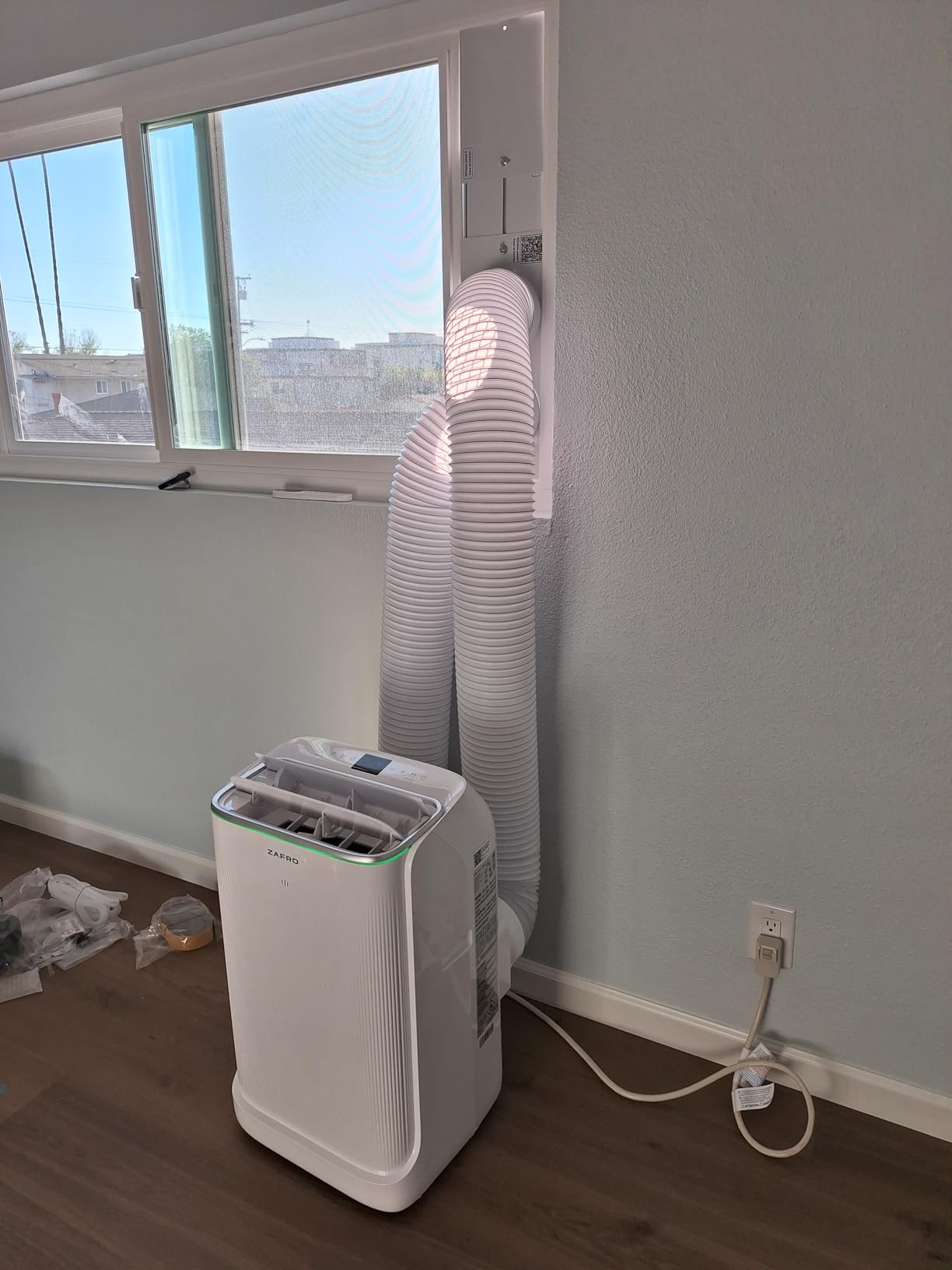 ZAFRO Smart Inverter Portable Air Conditioners, 14000 BTU (10000 BTU SACC) Dual Hose Portable AC Unit with Energy Saving/Ultra Quiet(42dB 2026)/Drainage-free Cool/APP/Remote for Multi-Scenario Use customer photo 1