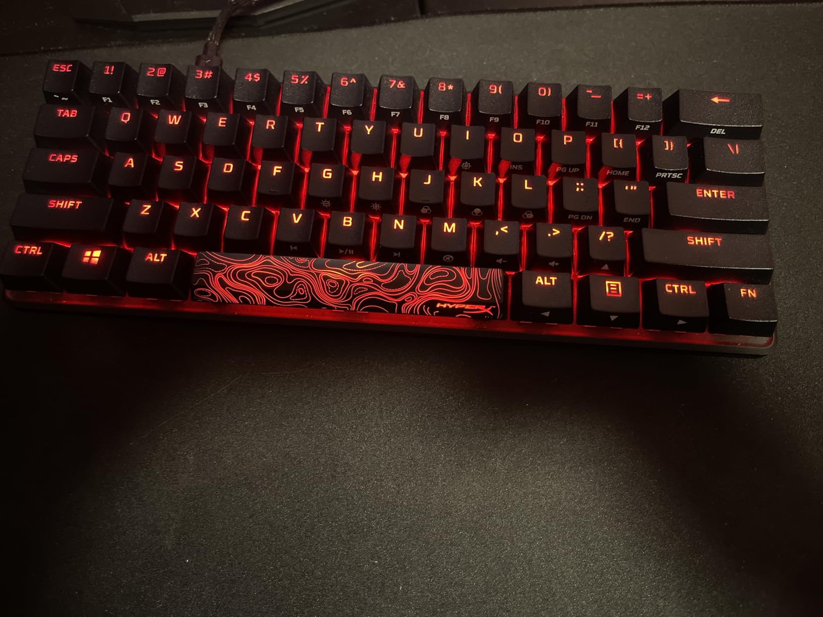 HyperX Alloy Origins 60 - Mechanical Gaming Keyboard, Ultra Compact 60% Form Factor, Double Shot PBT Keycaps, RGB LED Backlit, NGENUITY Software Compatible - Linear HyperX Red Switch,Black customer photo 1