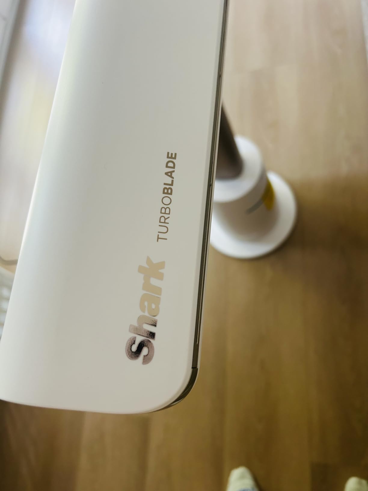 Shark TurboBlade Fan-Ultra-customizable bladeless tower fan, pivots, twists, oscillates 180°, circulates and propels air, 10 noise levels + 10 speeds, easy to clean, charcoal, TF202S customer photo 2