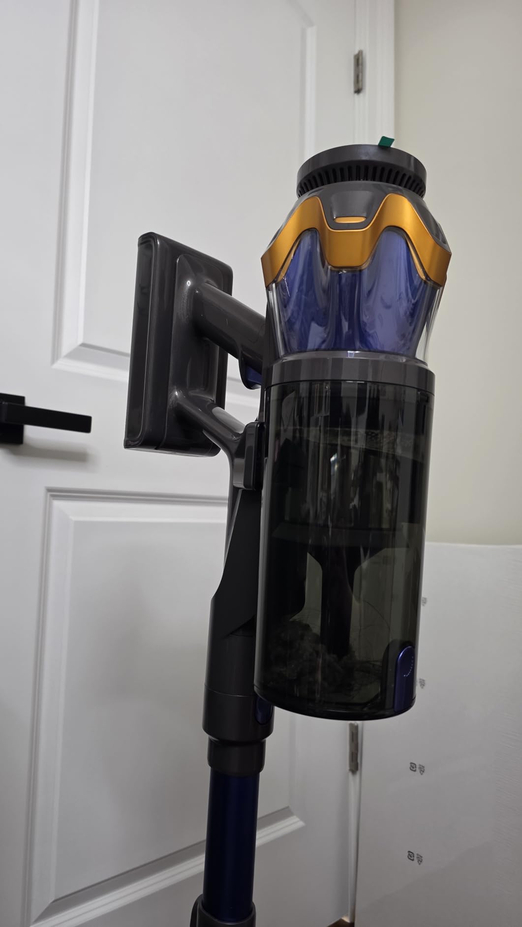 Cordless Vacuum Cleaner, Upgraded 650W 55KPA Cordless Stick Vacuum Cleaner with Self-Standing and Touch Screen, Anti-tangle Wireless Vacuum, Vacuum Cleaners for Home/Pet Hair/Carpets/Floors customer photo 2