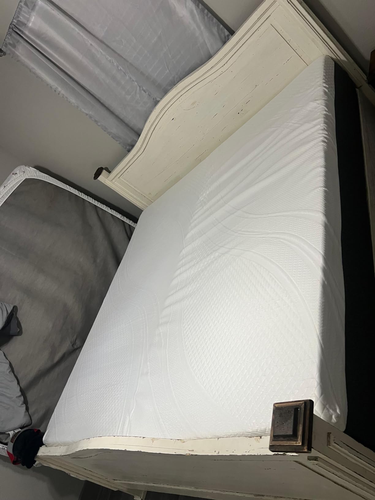 Novilla Bliss Cooling Queen Size Mattress, 12 Inch Gel-Infused Memory Foam Mattress Queen Size in a Box with Cool-Touch Nylon Cover, Pressure Relief & Body Support with CertiPUR-US Certified Foam customer photo 2