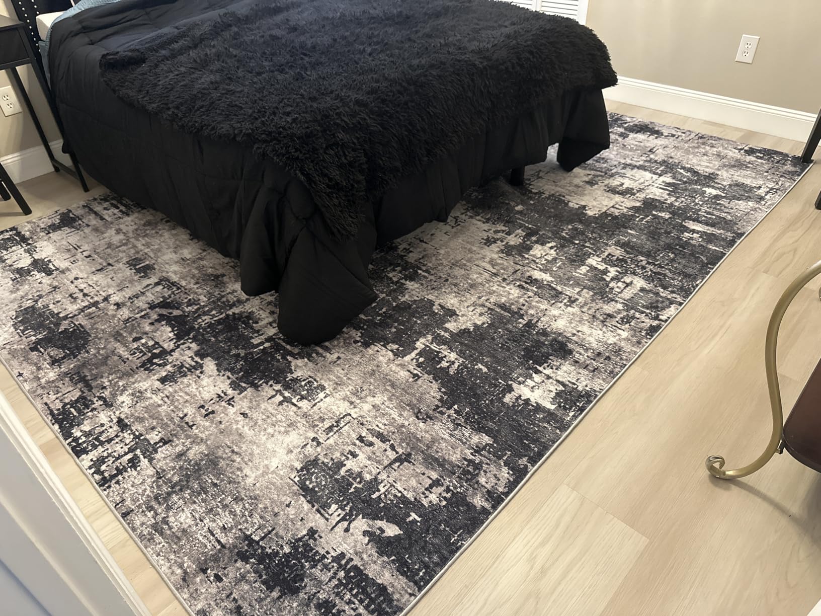 8x10 Area Rugs for Living Room Washable: Abstract Soft Thin Low Pile Black Rug, Indoor Floor Non Slip Stain Resistant Modern Carpet for Bedroom Nursery Farmhouse Dining Room Office (Black, 8'x10') customer photo 1