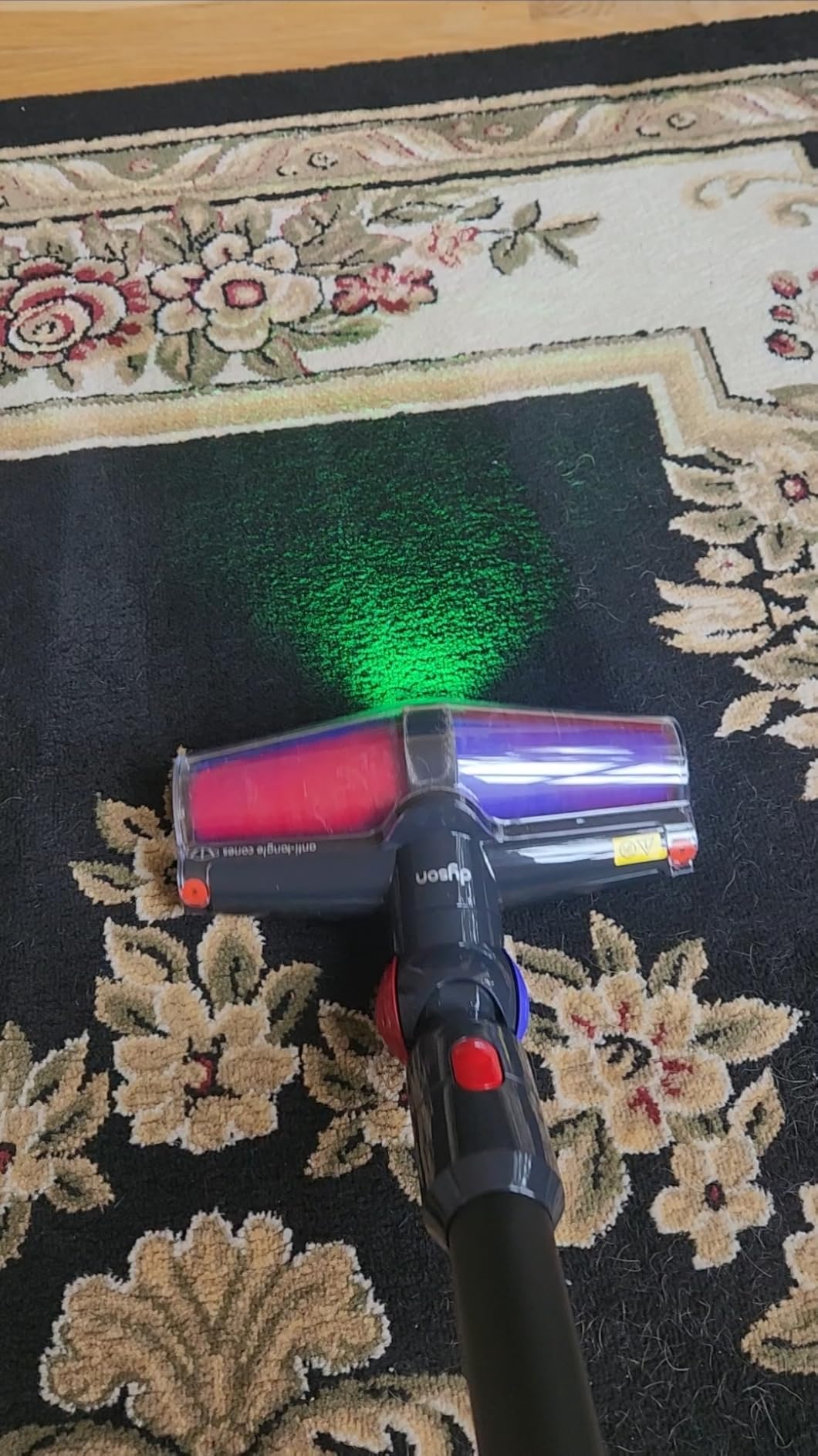 Dyson V10 Konical Cordless Vacuum customer photo 2