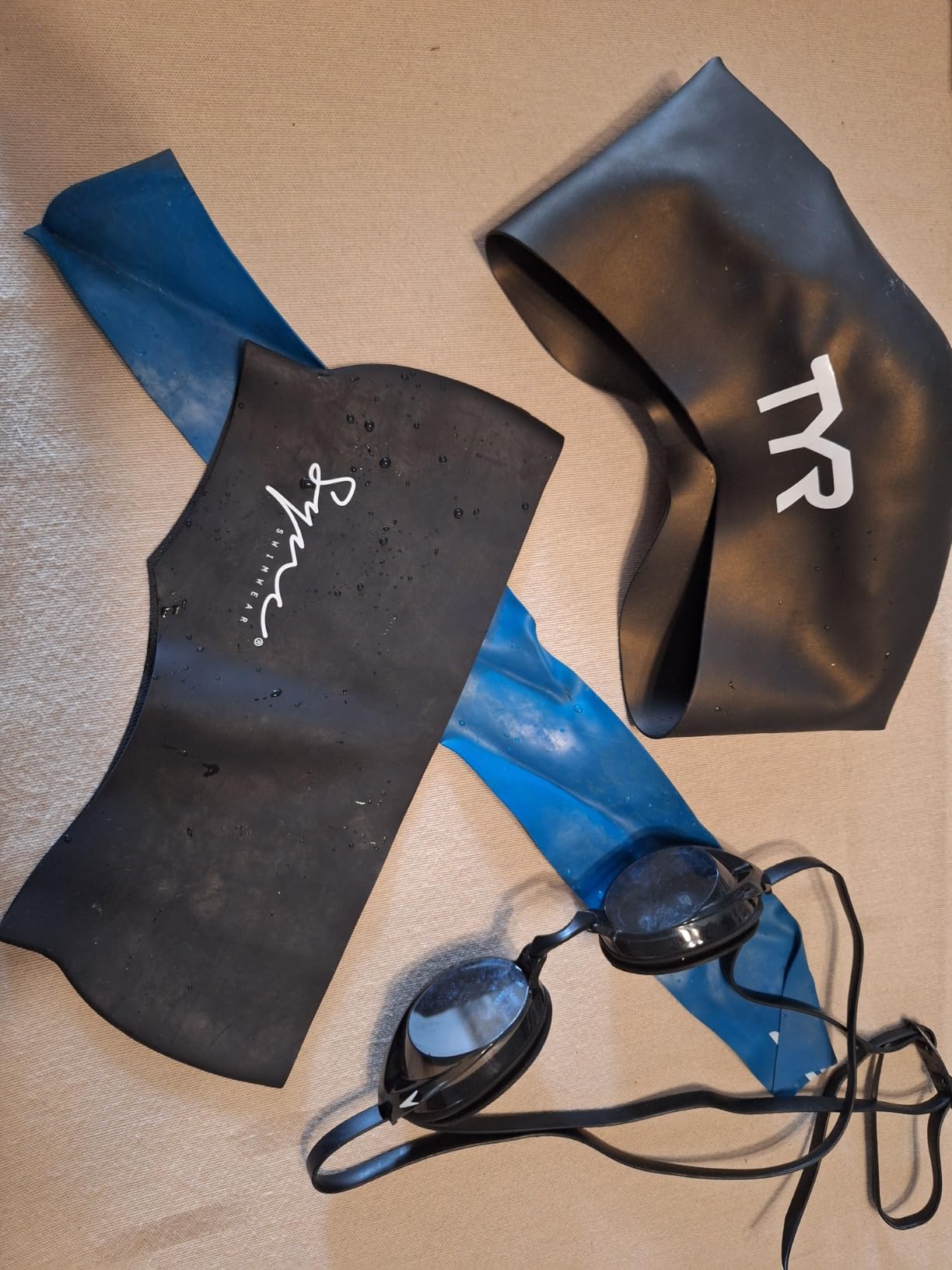 TYR Adult Silicone Long Hair Swim Cap - Wrinkle-Free, Streamlined Performance Cap for Braids & Thick Hair Protection customer photo 2