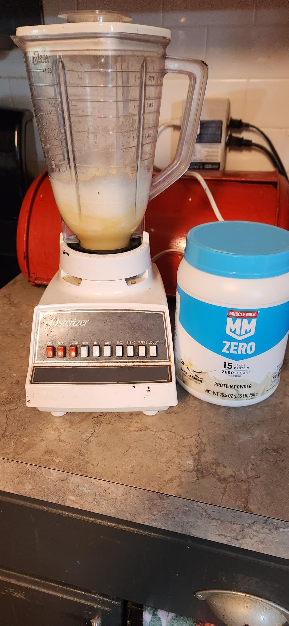 Muscle Milk ZERO, 100 Calorie Protein Powder, Vanilla, 15g Protein, 1.65 Pound, 25 Servings customer photo 2