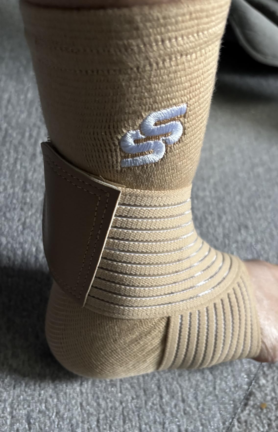 Sleeve Stars Ankle Brace Men & Women Support, Plantar Fasciitis, Adjustable Strap, Sprained Wrap, Compression Sleeve customer photo 2