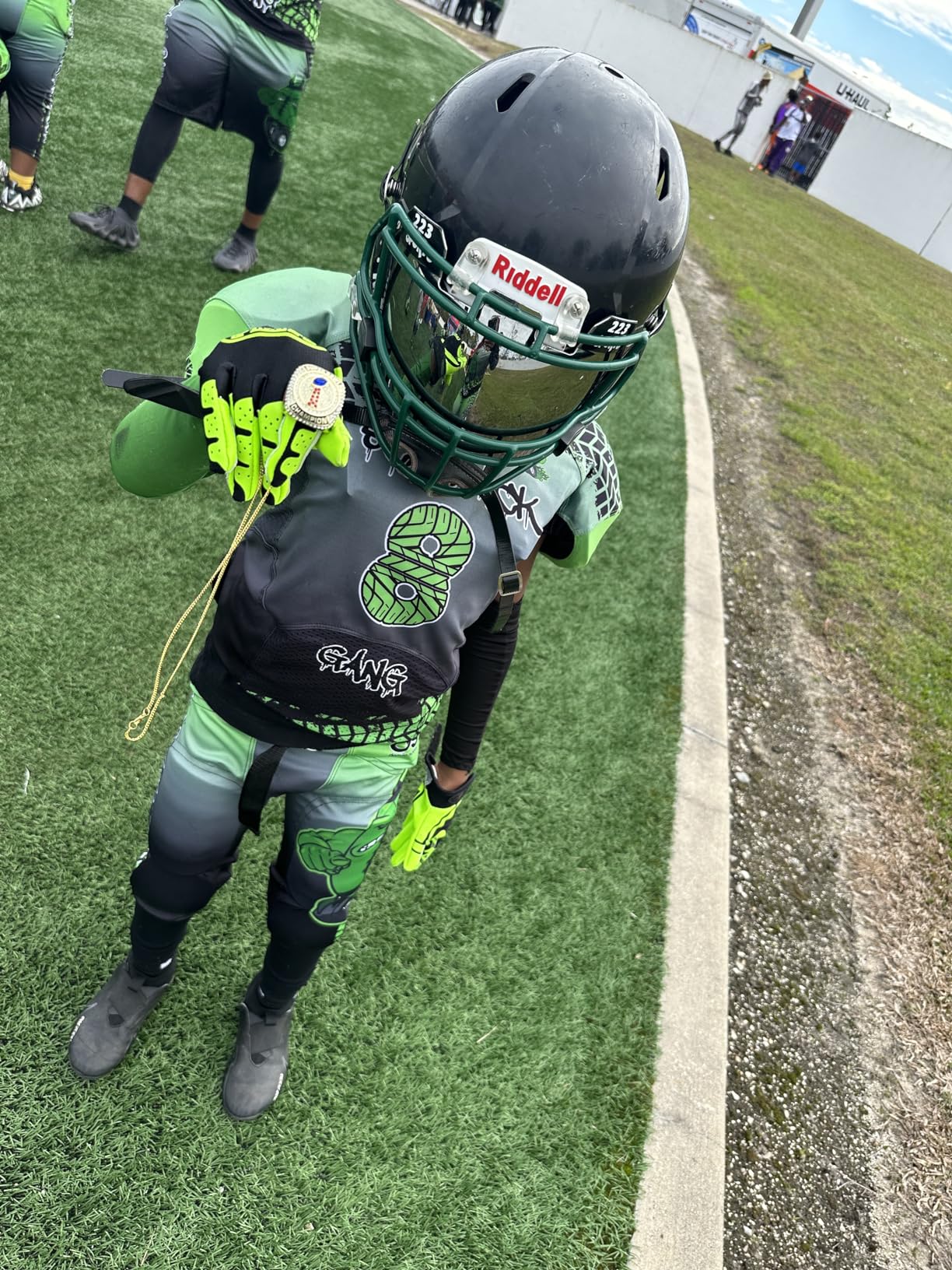 Battle Sports Ultra-Stick Wide Receiver Football Gloves - Adult & Youth Football Gloves customer photo 1
