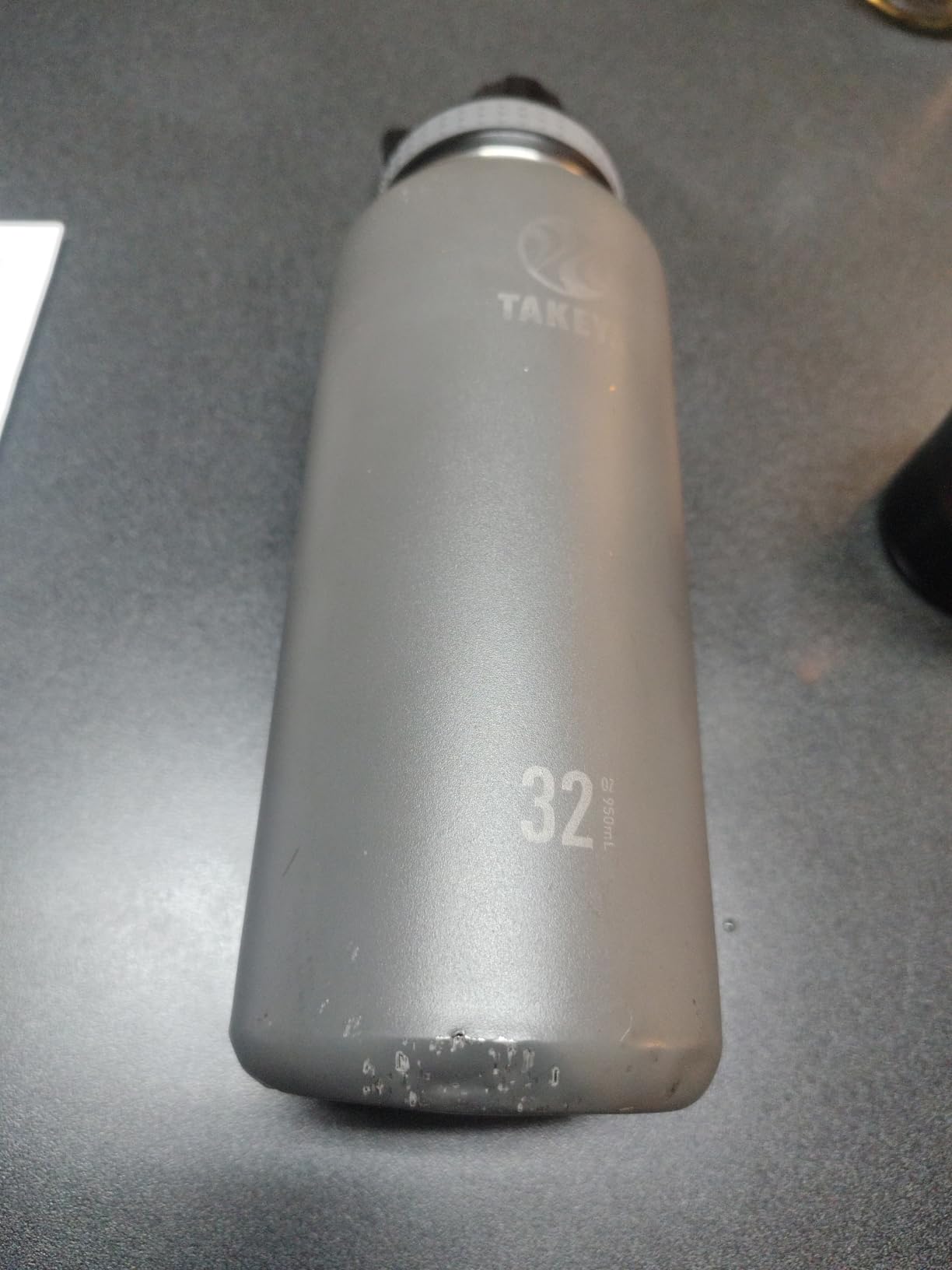 Takeya Originals 40 oz Vacuum Insulated Stainless Steel Water Bottle with Spout Lid, Graphite customer photo 1