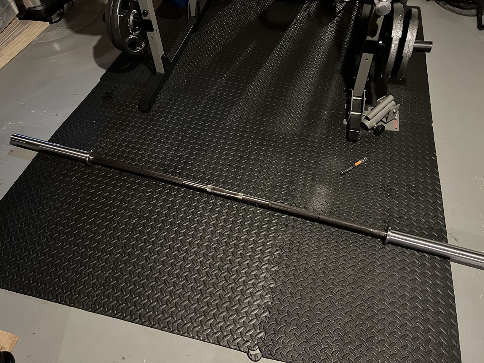 Bells of Steel Powerlifting Bar 2.0 - Heavy-Duty Power Barbell, Olympic Bar for Powerlifting, Aggressive Knurling, 29mm Diameter, 44 lb, 1500lb Capacity, Barenaked customer photo 1