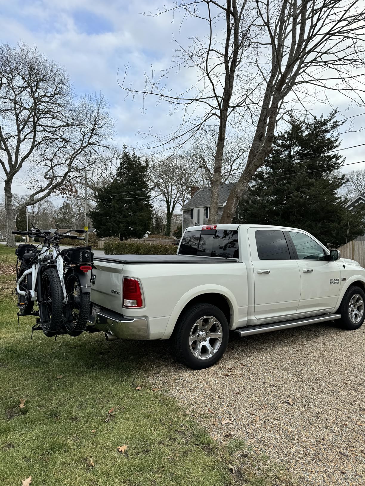 Hollywood Racks Sport Rider 2 Hitch Bike Rack - Carries 2 Bikes up to 80 lbs Each for E-Bikes customer photo 2