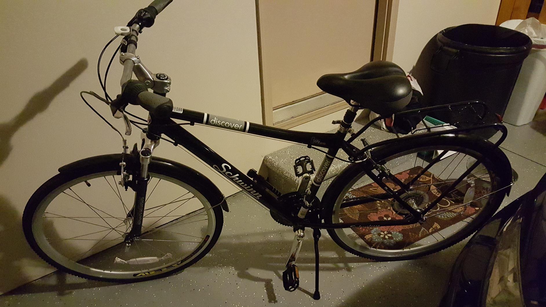 Schwinn Discover Hybrid Bike, 700c, Aluminum Frame customer photo 1