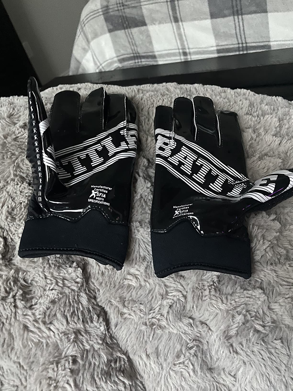 Battle Sports Doom 1.0 Wide Receiver Football Gloves, Ultra Stick Adult & Youth Gloves customer photo 1