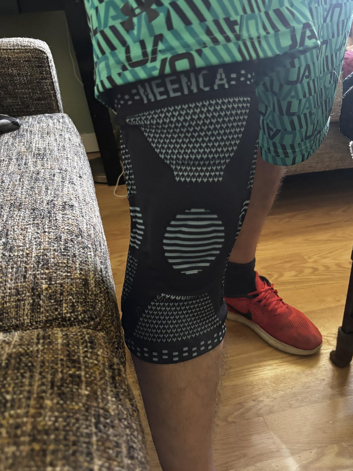 NEENCA Professional Knee Brace, Compression Knee Support with Patella Gel Pad & Side Stabilizers, Medical Knee Sleeve for Pain Relief, ACL, PCL, Meniscus, Injury Recovery, Arthritis, Sports, Workout customer photo 1
