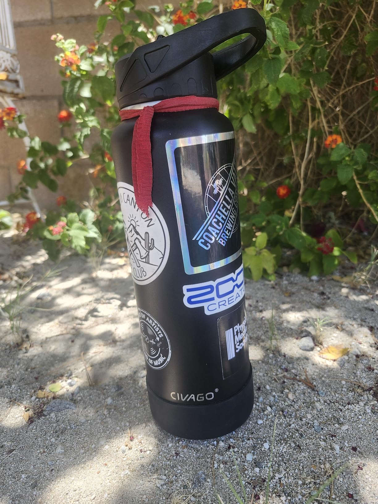 CIVAGO 40 oz Insulated Water Bottle with Straw, Stainless Steel, 3 Lids Included customer photo 1