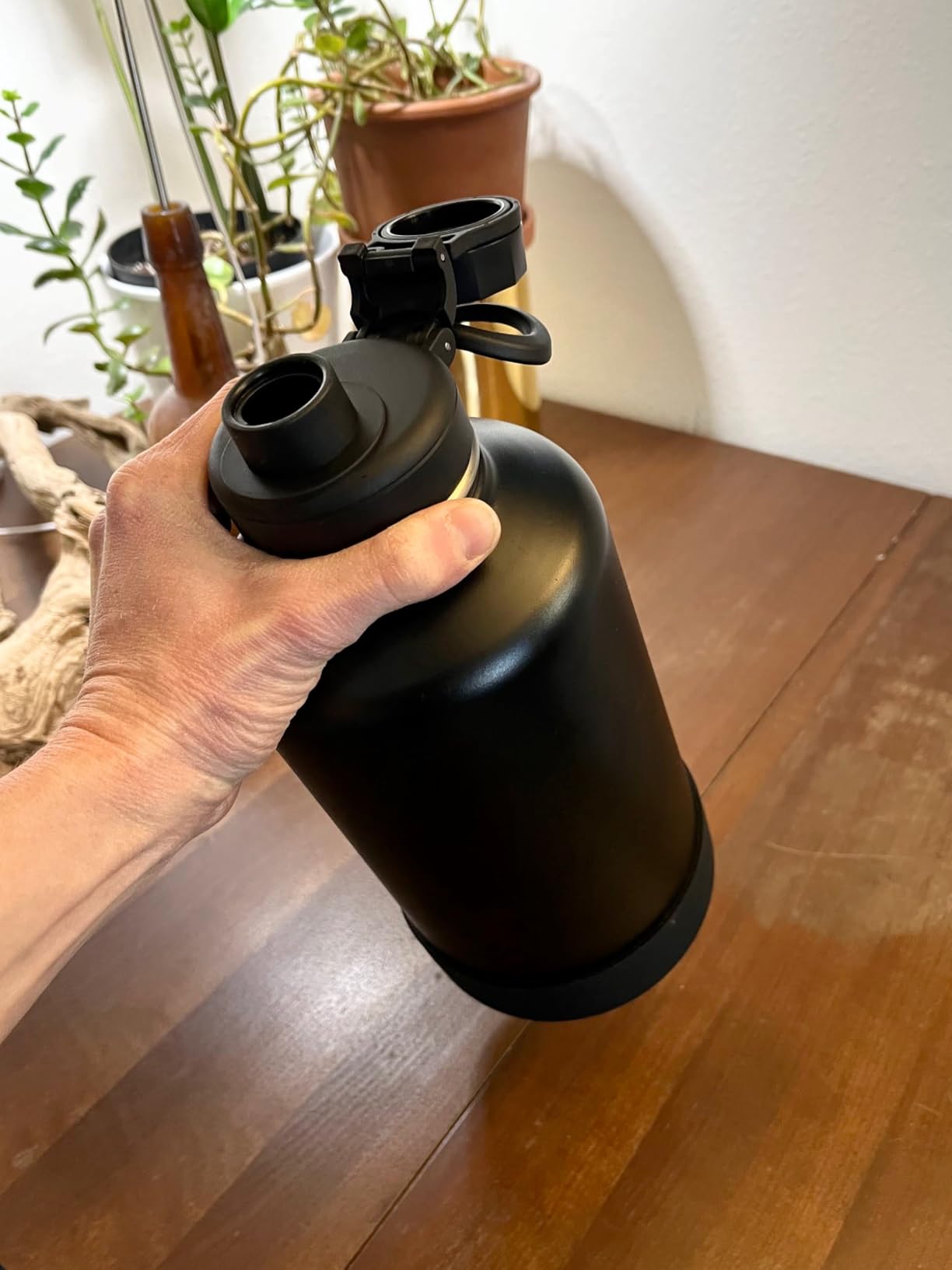 CIVAGO 40 oz Insulated Water Bottle with Straw, Stainless Steel, 3 Lids Included customer photo 2