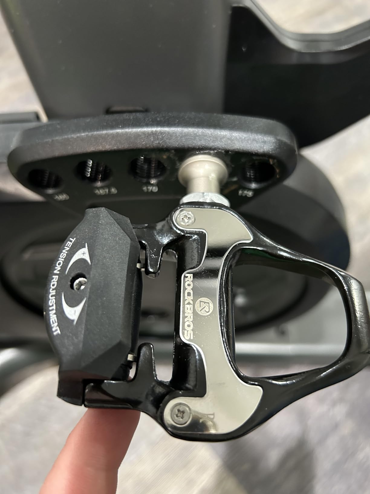 ROCKBROS Road Bike Pedals Lightweight Clipless SPD-SL Compatible with Cleats customer photo 1