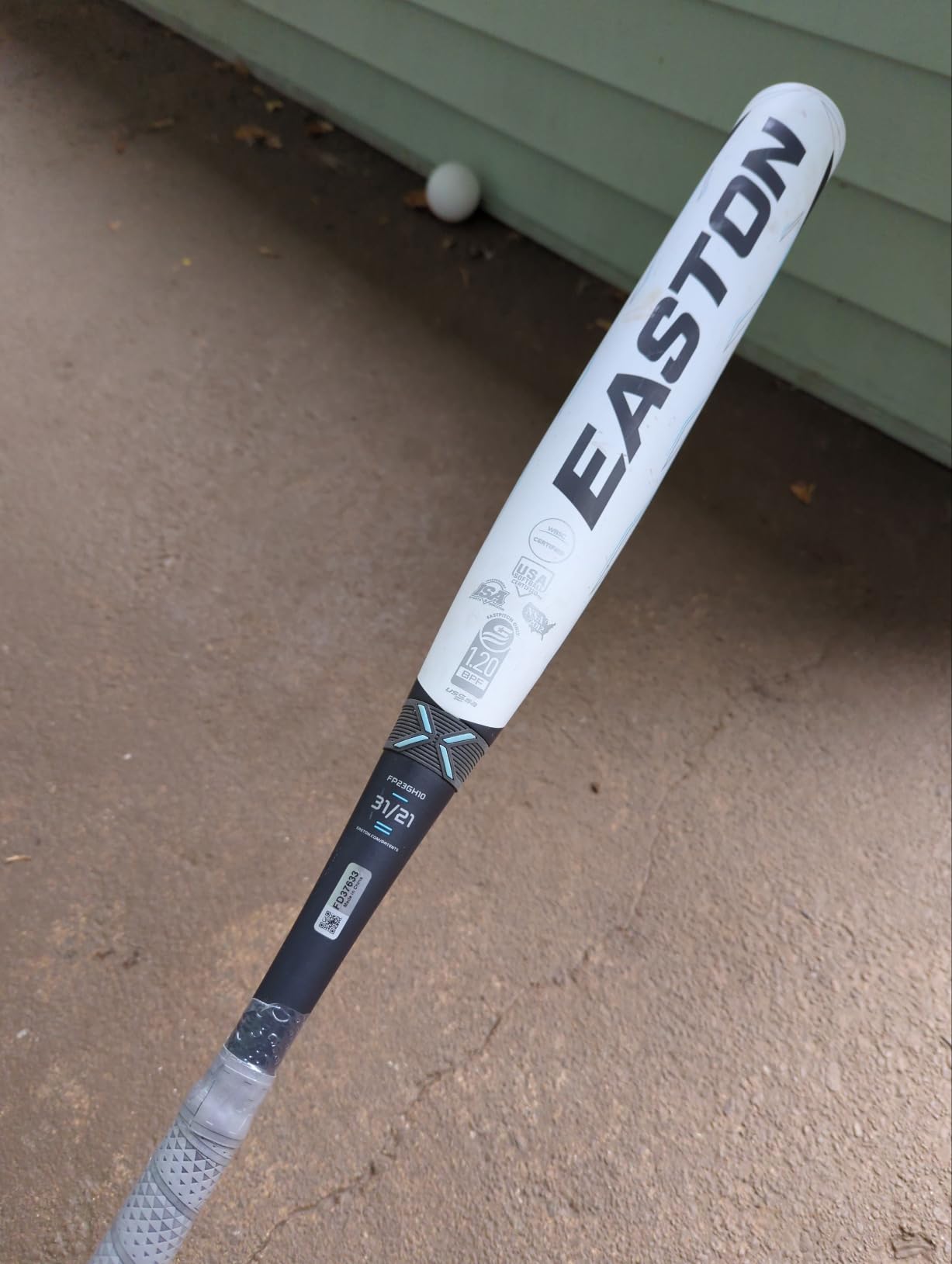 Easton | Ghost Double Barrel Fastpitch Softball Bat | Approved for All Fields | -11 / -10 / -9 / -8 Drop | 2 Pc. Composite customer photo 2