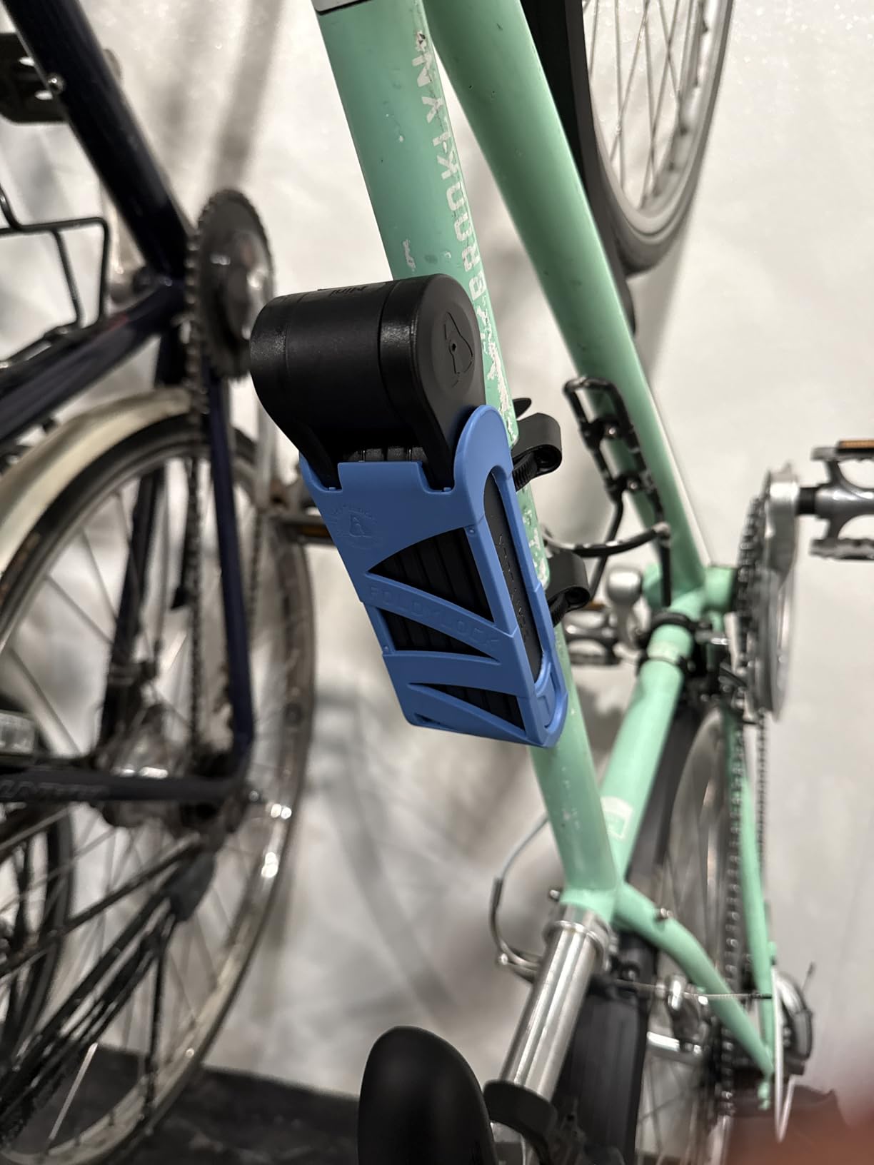 Seatylock FoldyLock Mini Folding Bike Lock - Patented Lightweight Bicycle Lock, Heavy Duty Anti Theft Guard with Key for Electric Scooter & City Bikes customer photo 1