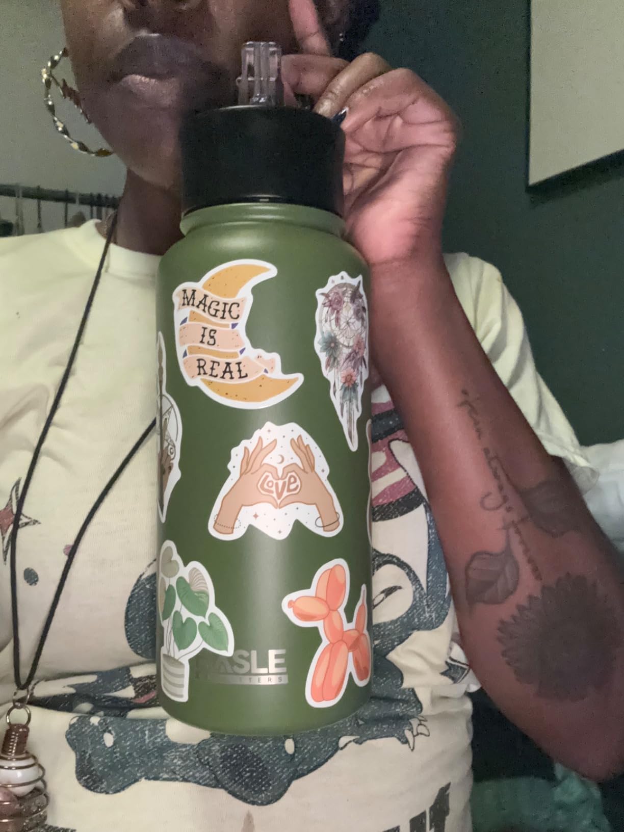HASLE OUTFITTERS 32 oz Insulated Water Bottle, Stainless Steel Double Wall Vacuum, 2 Lids for Gym Camping Hiking customer photo 2