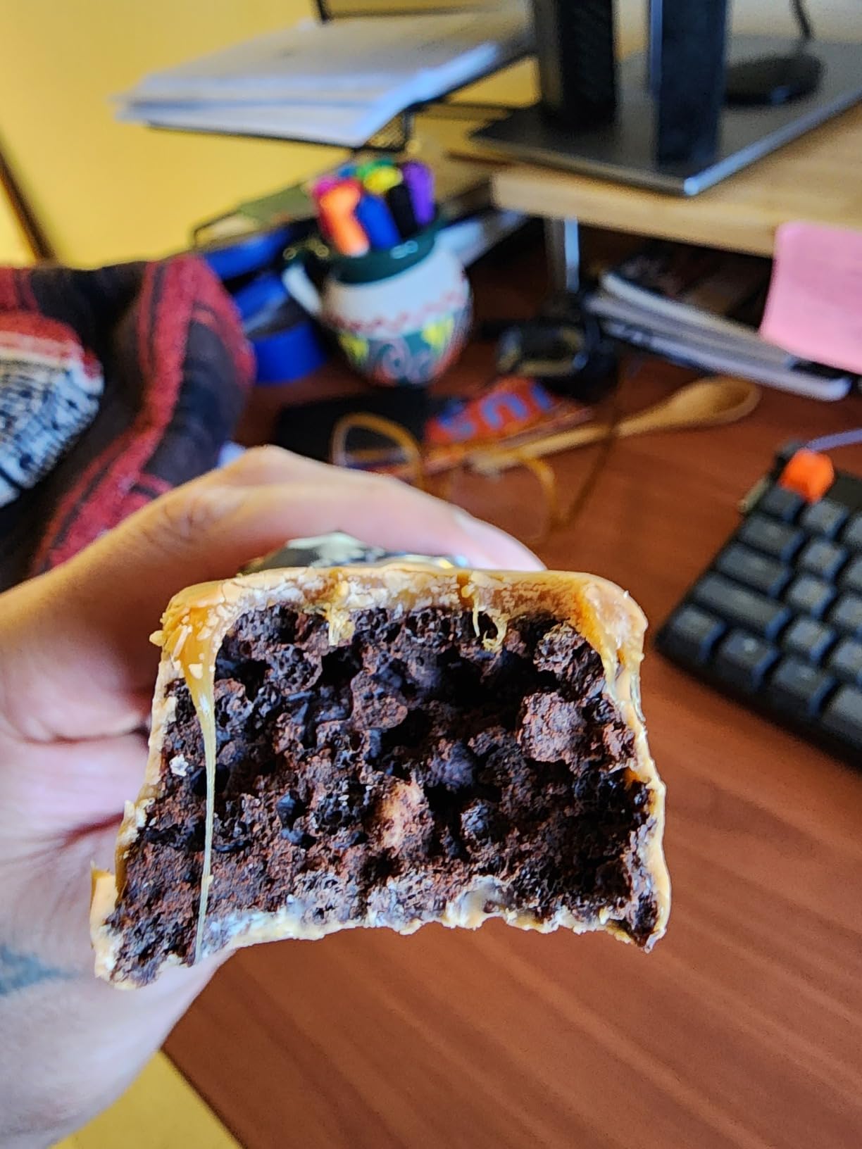 MET-Rx Big 100 Protein Bar, Meal Replacement Bar, 30G Protein, Salted Caramel Brownie Crunch, 9 Count, 3.52 Oz. customer photo 2