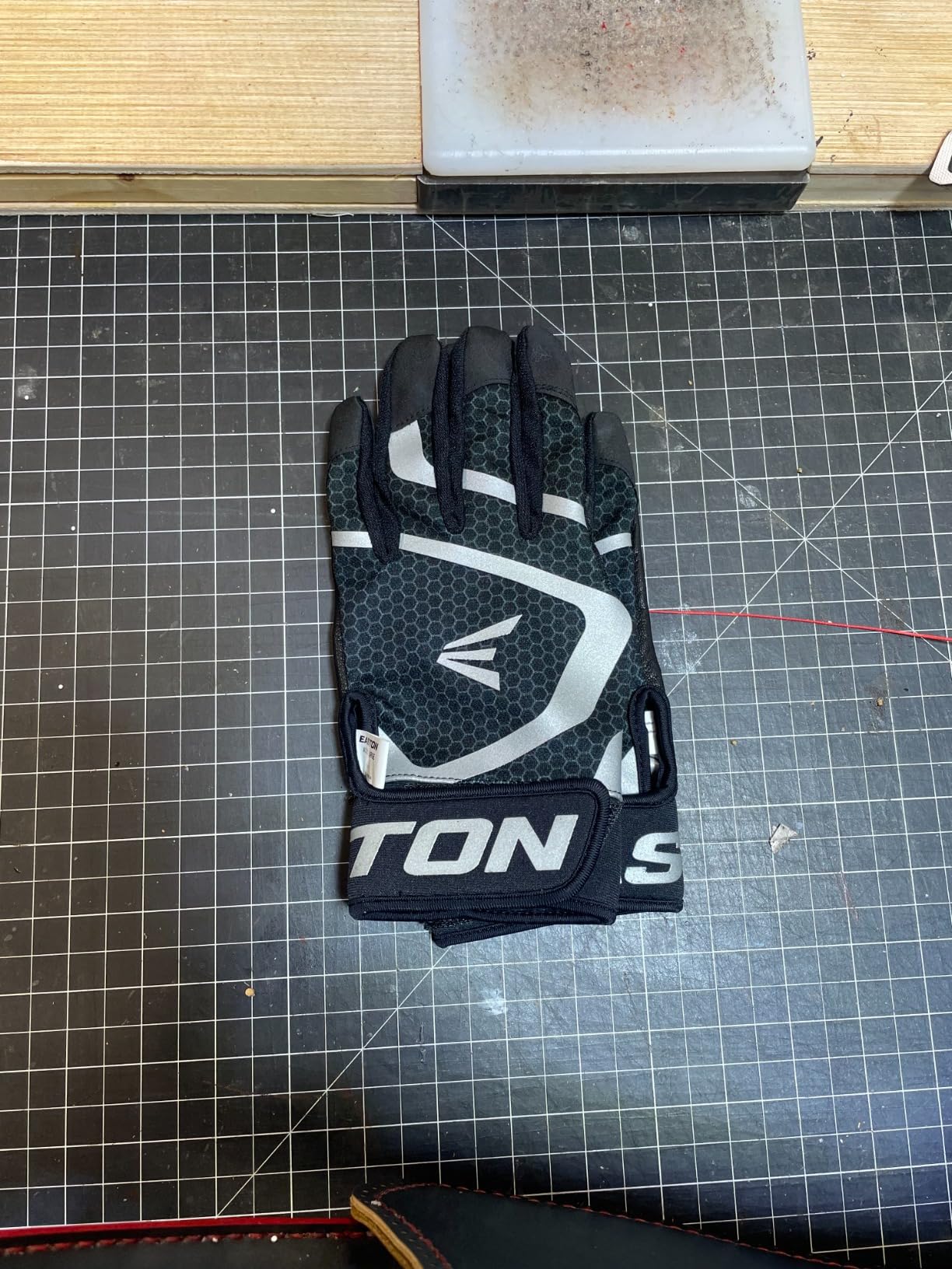 Easton | MAV GT Baseball Batting Gloves | Adult | Multiple Colors customer photo 1