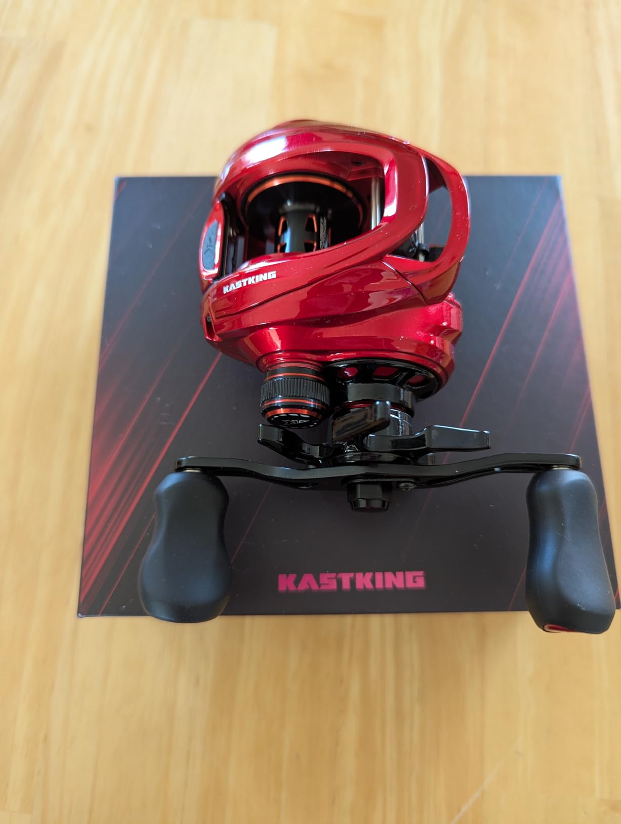 KastKing Royale Legend Glory Baitcasting Fishing Reel, Halo XII Magnetic Braking System Baitcaster Reel, 16 lbs of Smooth Drag, 8.0:1 High-Speed Gear Ratio, DTCC Line Guide, Palm Perfect Design customer photo 1