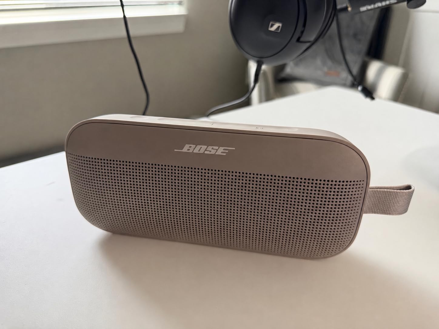 Bose SoundLink Flex Bluetooth Speaker (2nd Gen) - Portable Outdoor Speaker with Hi-Fi Audio, Waterproof and Dustproof, USB-C, Up to 12 Hours Battery Life customer photo 1