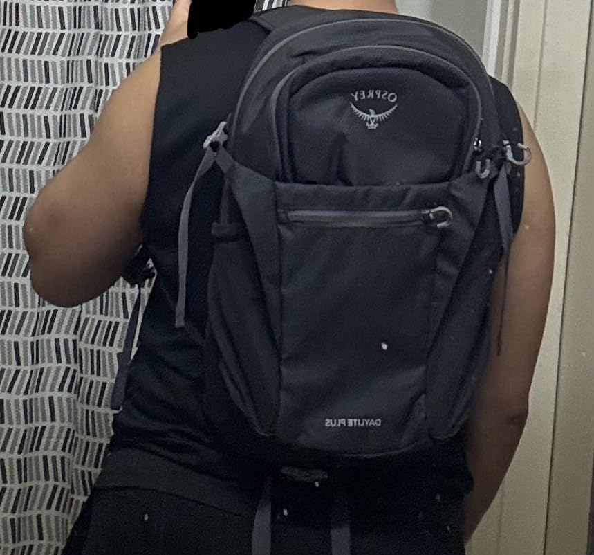Osprey Daylite Plus Commuter Backpack - Lightweight, Everyday Pack with Laptop Sleeve and Water Bottle Pockets - Ideal for Work, School, and Travel, Seaweed Green Amazon Exclusive customer photo 1