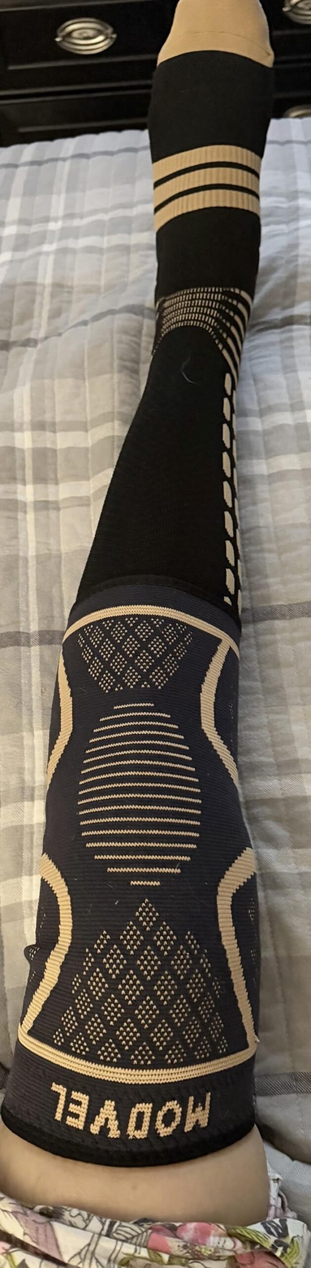 Copper Compression Socks, Medical Graduated Socks with Patented Design for Pain Relief, Women & Men Circulation, Swelling, Travel, Pregnancy, Flight, Nurses, Running, Athletic - 1 Pair, 20-30mmHg customer photo 2