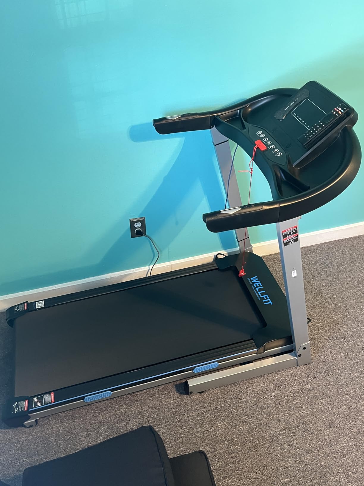 WELLFIT Treadmill with 15% Auto Incline, 400lbs Treadmills with Handlebar for Home, Voice Control Mute Remote, Under Desk Treadmill for Home Small Office, Walking Pads Work with KINOMAP Apple Health customer photo 1