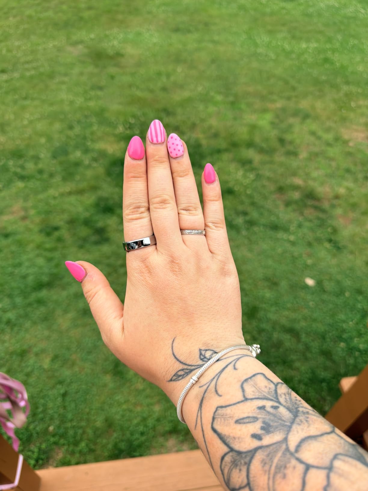 Oura Ring 5 - Silver - Size 8 - World's Smallest Smart Ring - Sleep, Activity, Women's Health, AI Advisor, 1 Week of Battery Life, Size Before You Buy, Android & iOS Compatible customer photo 1