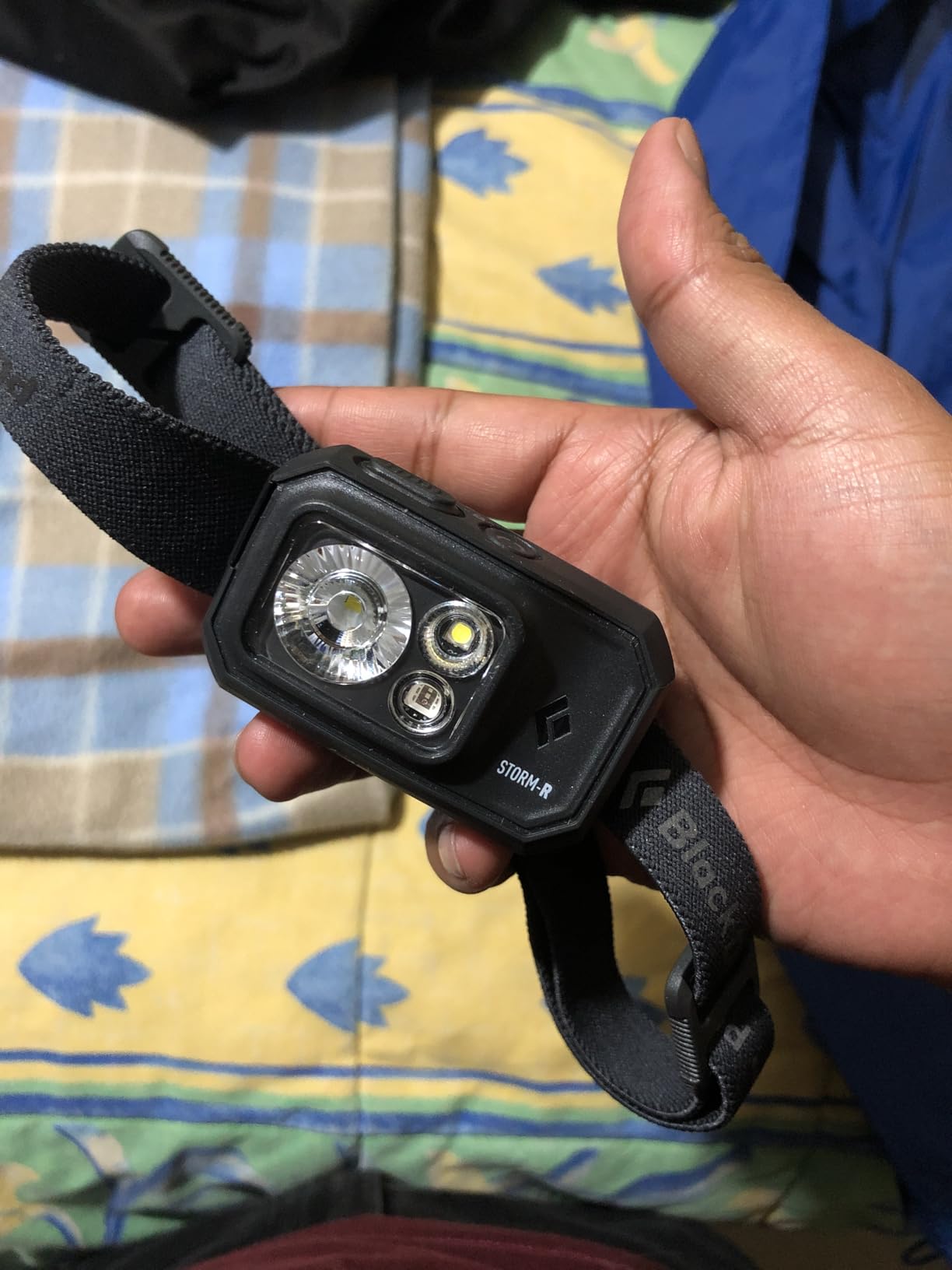 BLACK DIAMOND Storm 500-R Rechargeable Headlamp | 500 Lumens | Micro-USB Charging | Waterproof & Compact | BD Black customer photo 2
