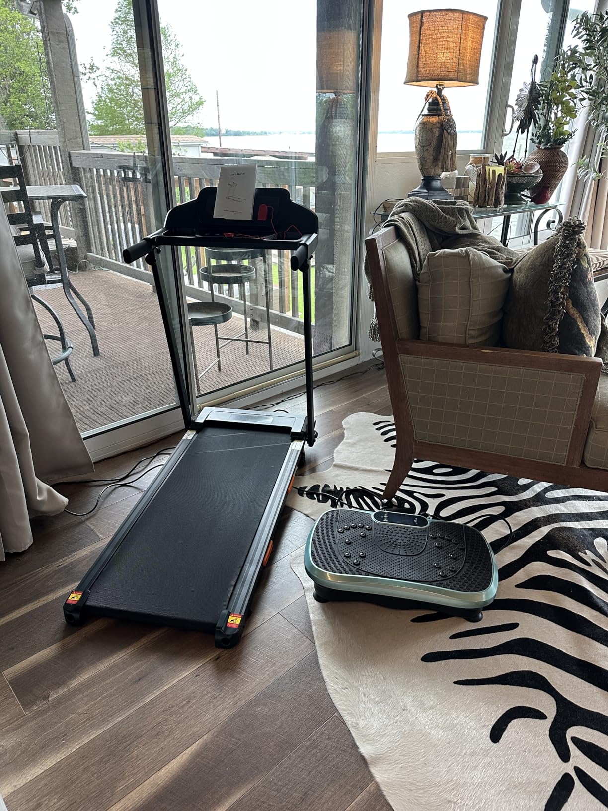 CURSOR FITNESS 16% Incline Treadmills for Home Small with 3 LED Displays, 3.0HP Foldable Walking Pad Treadmill Up to 400LBS Capacity, Portable Treadmill 0.6-7.0MPH customer photo 2