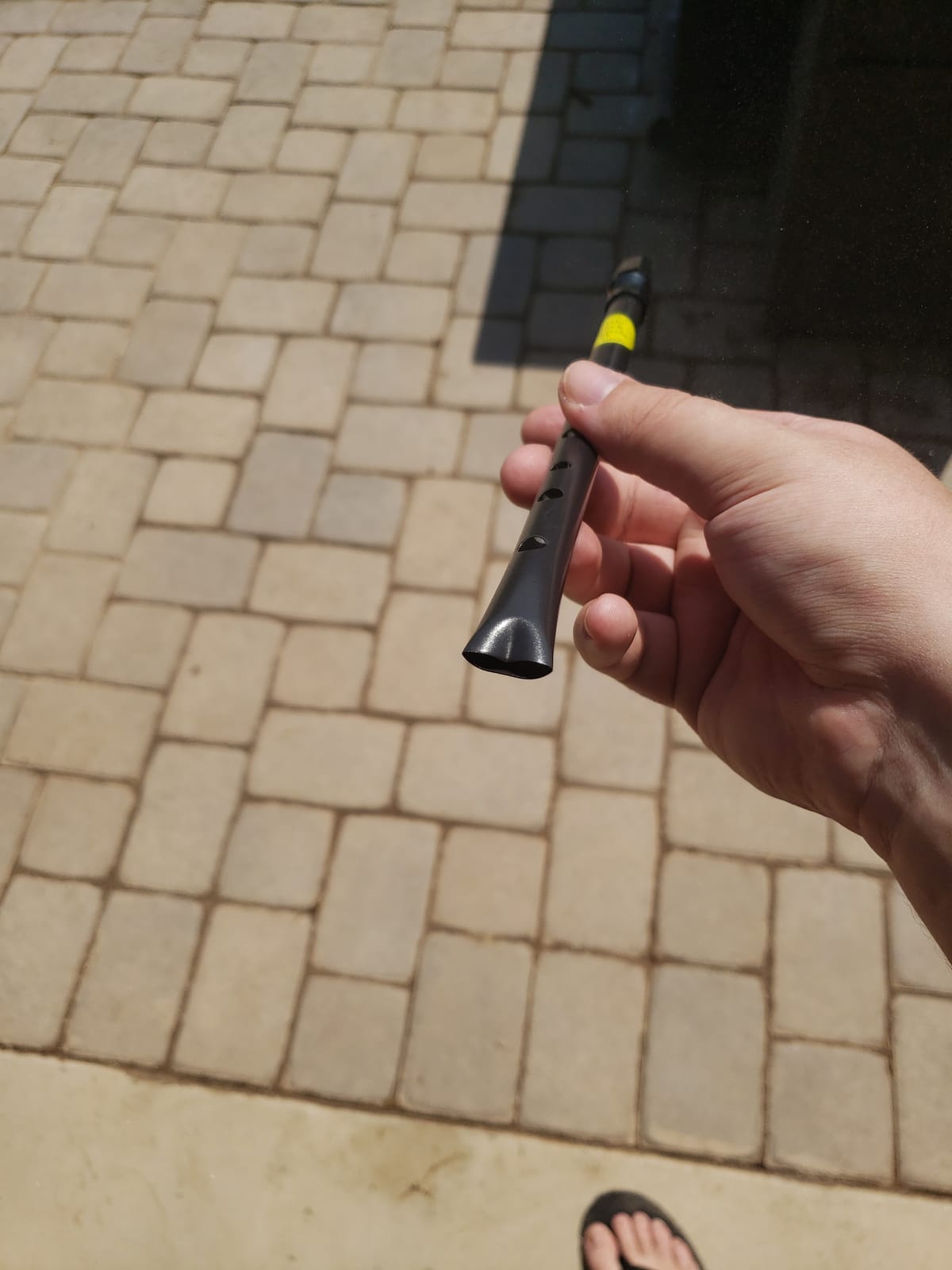 Walton's Irish Tin Whistle in Key of D - Black Penny Whistle with Instruction Leaflet customer photo 1