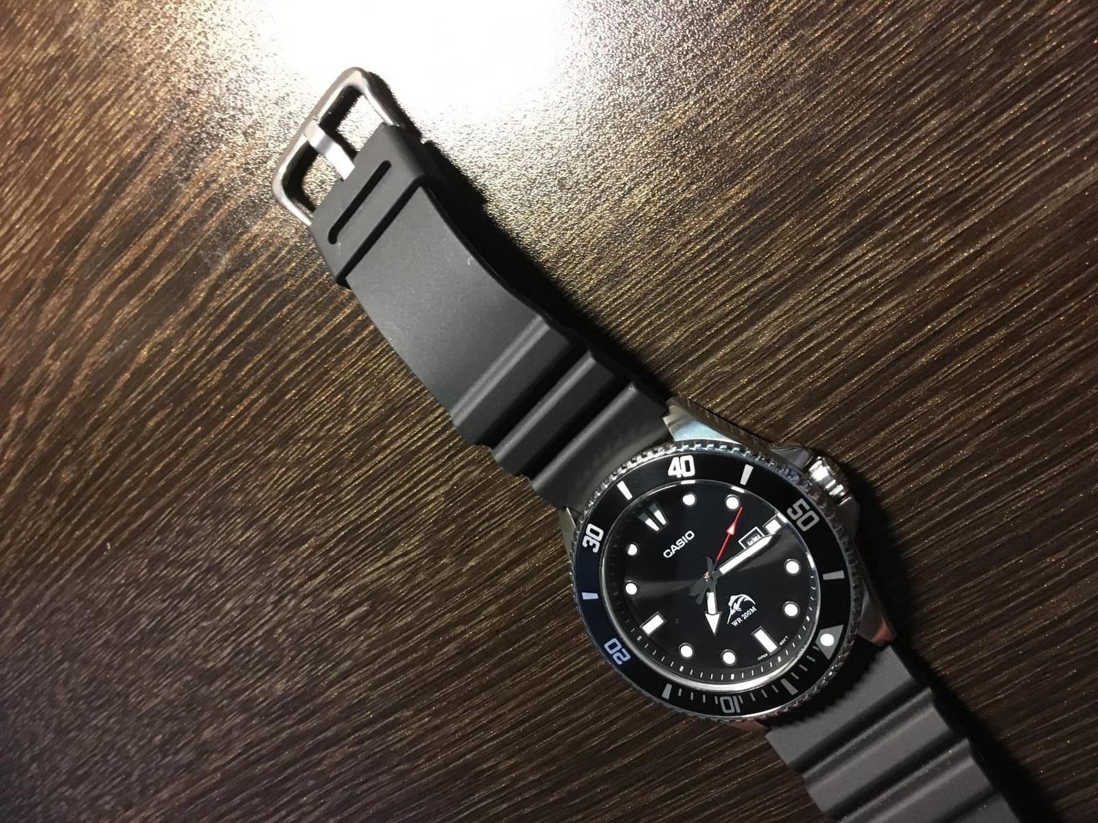 Casio MDV106 Series Unisex Analog Watch, 200M WR, Stainless Steel Case, Resin Band customer photo 1