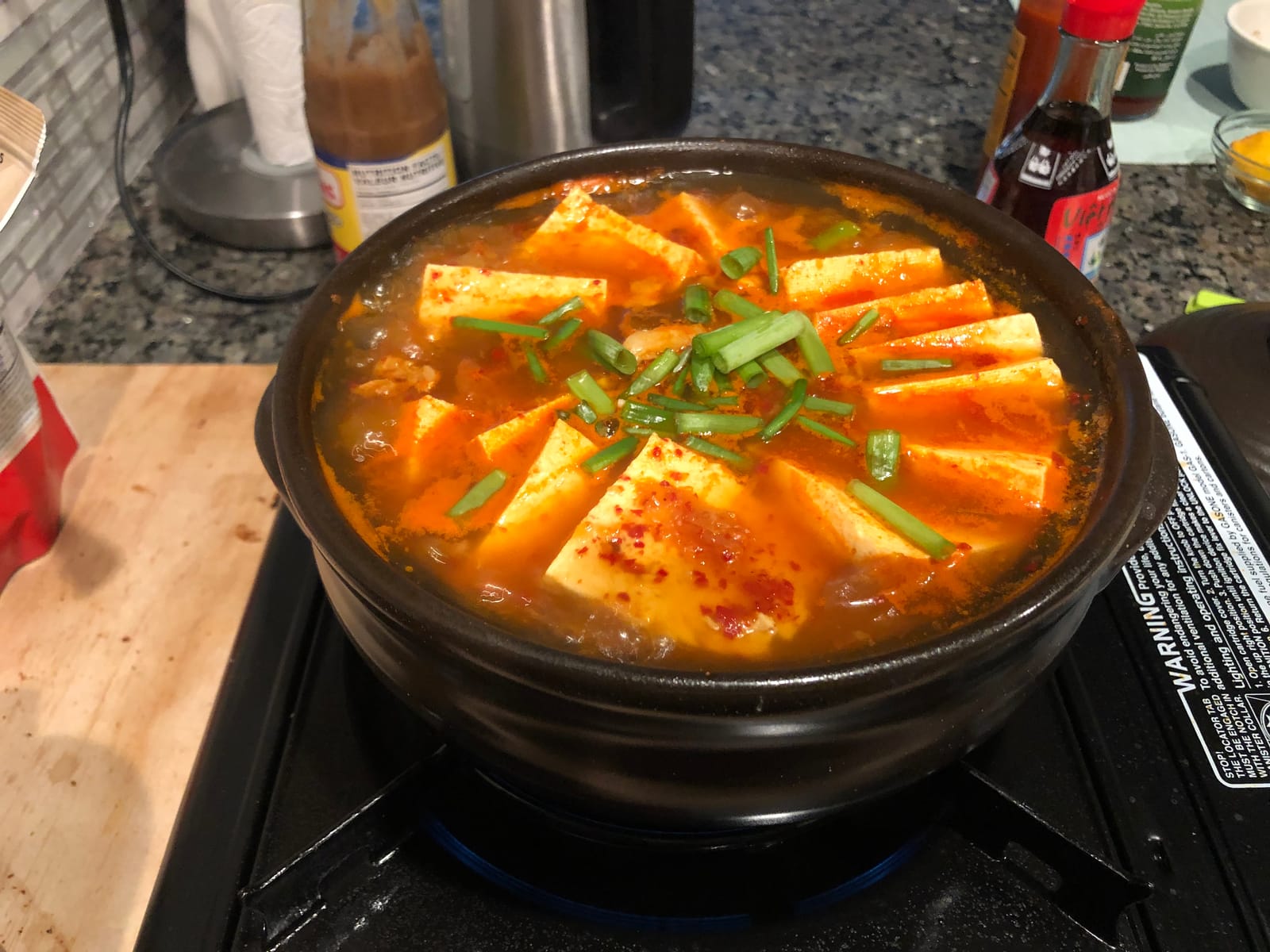 Crazy Korean Cooking Korean Stone Bowl (Dolsot), Sizzling Hot Pot for Bibimbap and Soup - Premium Ceramic (Large with Lid | 44 Fl oz) customer photo 2