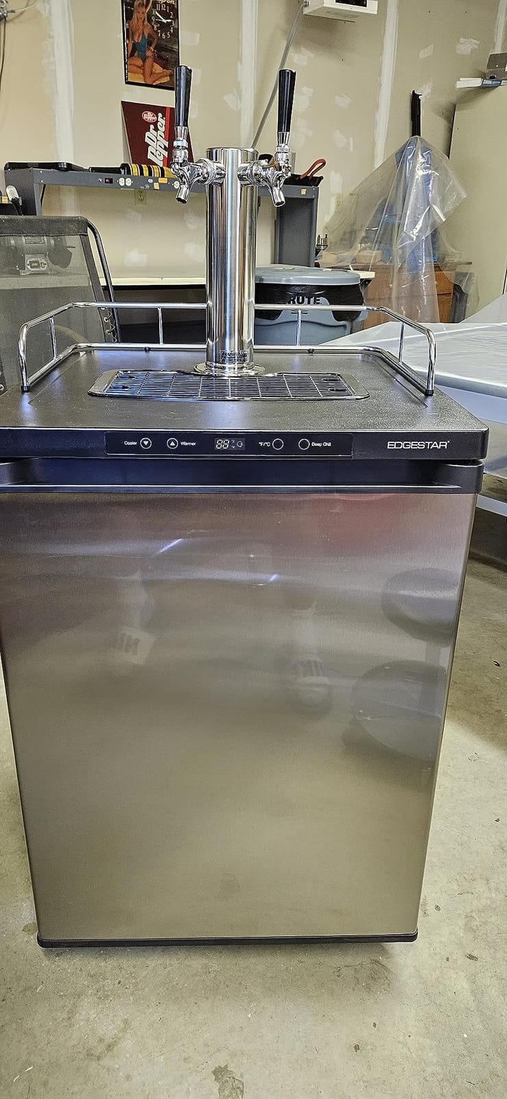 EdgeStar KC3000TWIN Full Size Dual Tap Kegerator with Digital Display - Black customer photo 2