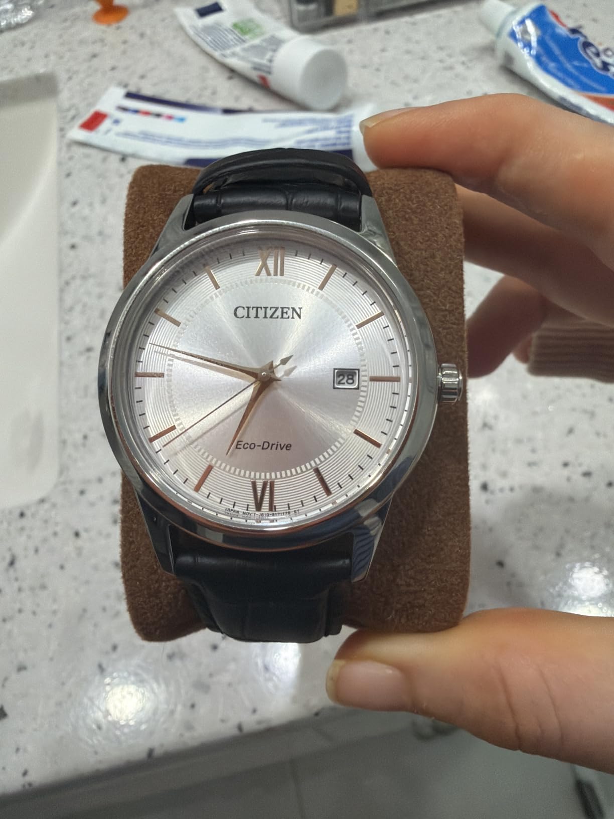 Citizen Men's Classic Eco-Drive Leather Strap Watch, 3-Hand Date customer photo 1