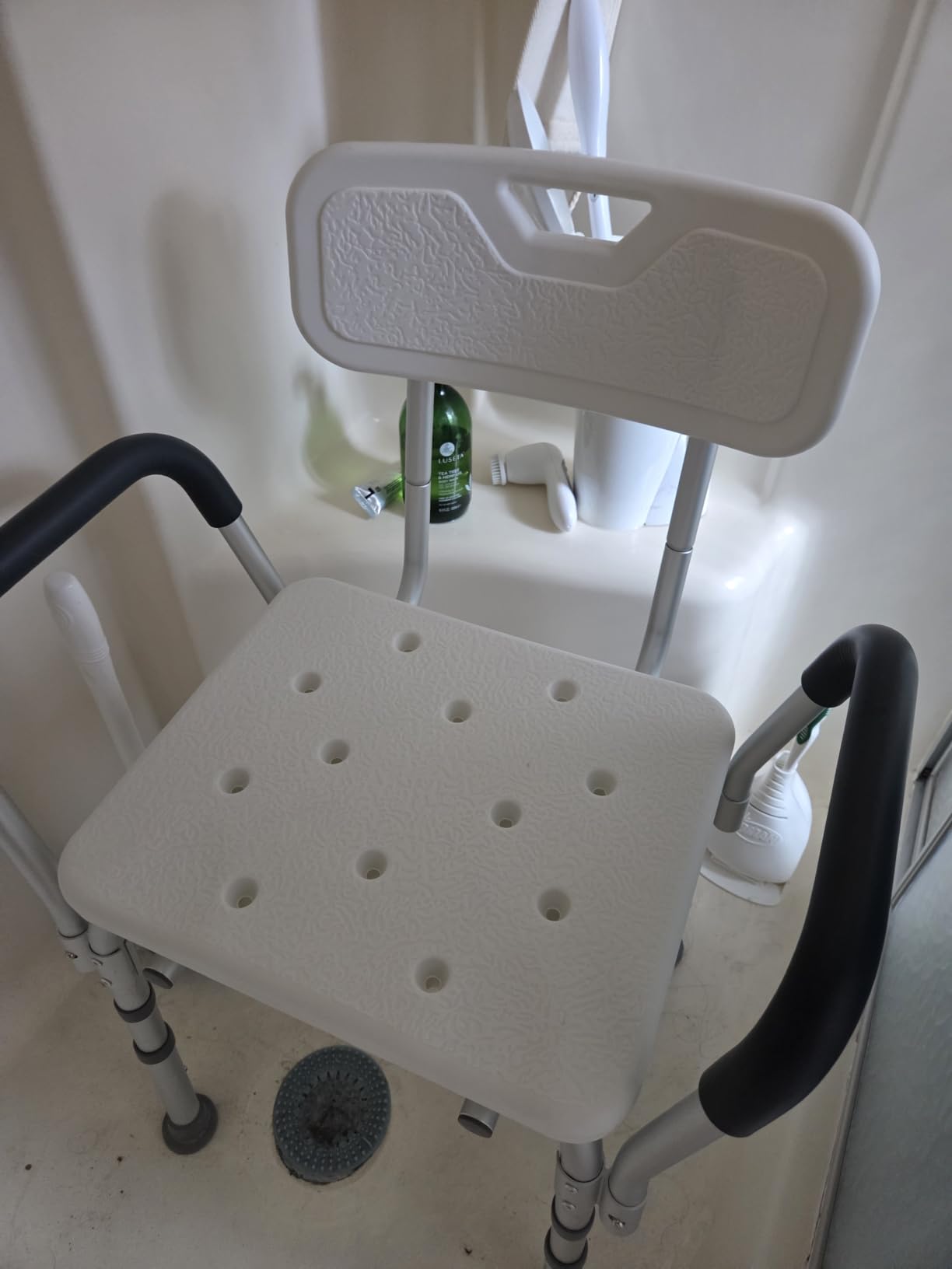 Drive Medical Premium Shower Chair with Back and Padded Arms, White | Shower Chair with Back and Padded Arms, Adjustable Height Seating for Safety and Comfort, Supports 350 Pounds customer photo 1