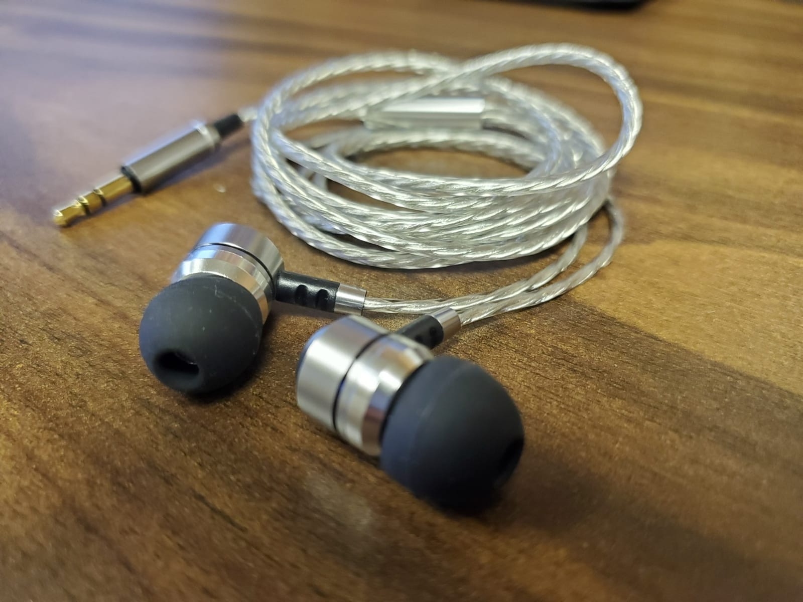 Sephia SP3060 Earbuds Wired in-Ear Headphones | HD Bass Driven Audio, Lightweight Aluminum, S/M/L Ear Bud Tips, Earphone Case, 3.5mm, Tangle-Free Cord, No Mic customer photo 2