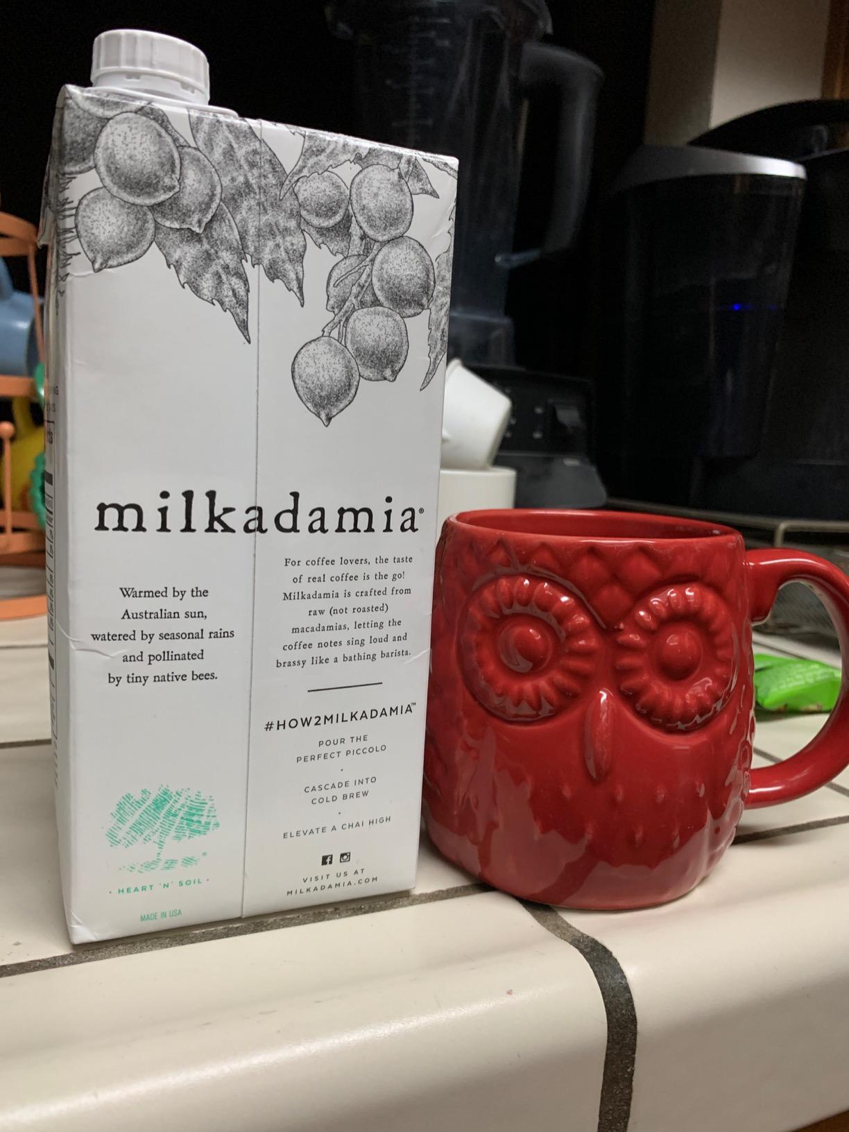 milkadamia Macadamia Milk, Barista, 32 Fl Oz (Pack of 6) | Shelf Stable Plant Based Milk, Dairy Free, Lactose Free, Vegan, Non GMO, Gluten Free, Great for Coffee, Lattes, and Matcha customer photo 2