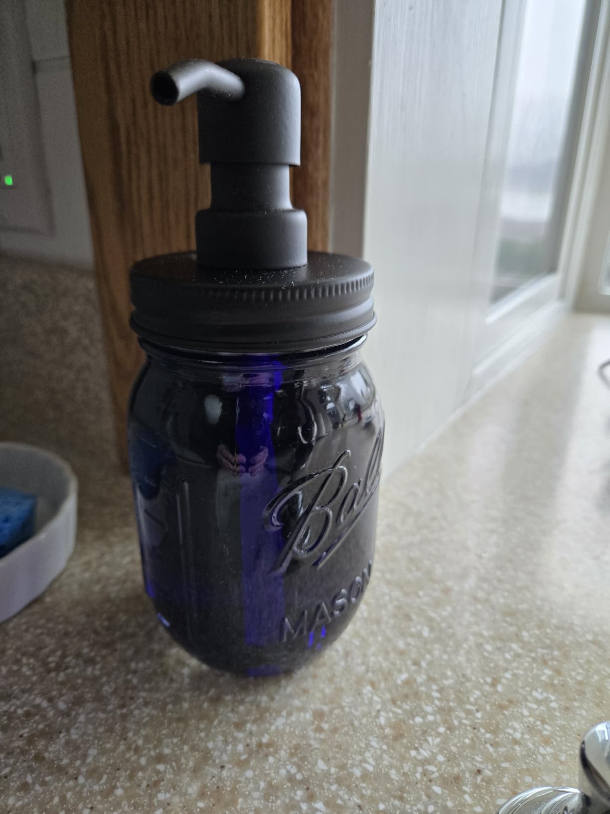 Jarmazing Products Mason Jar Soap Dispenser - Black - 16 oz Ball Mason Jar Liquid Dispenser for Kitchen & Bathroom - Glass - Dish Soap Dispenser with Rust Proof Stainless Steel Pump & Lid customer photo 2