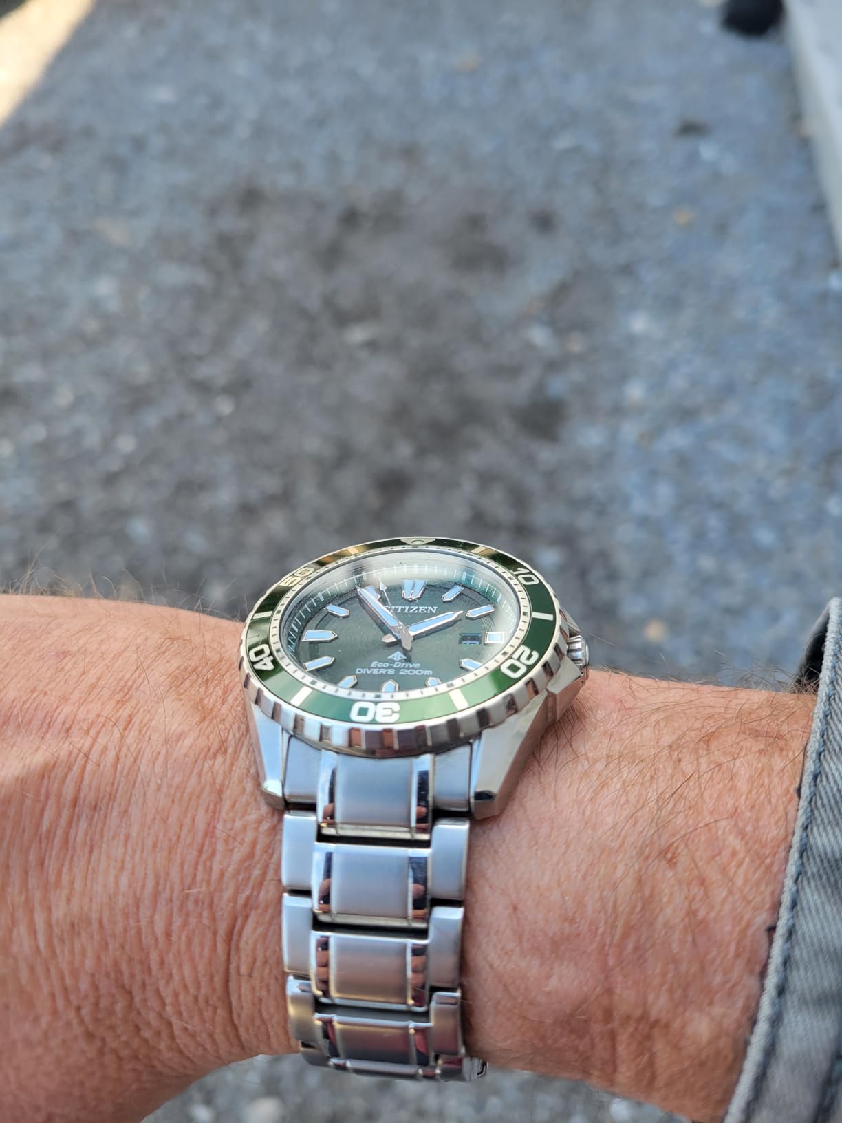 Citizen Men's Promaster Sea Eco-Drive Stainless Steel Watch, 3-Hand Date, One-Way Rotating Bezel, ISO Compliant customer photo 2