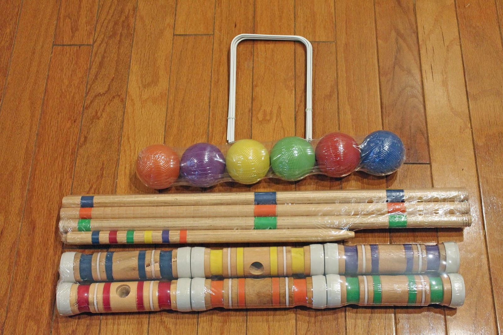 Juegoal Six Player Croquet Set with Wooden Mallets Colored Balls for Lawn, Backyard and Park, 28 Inch customer photo 1