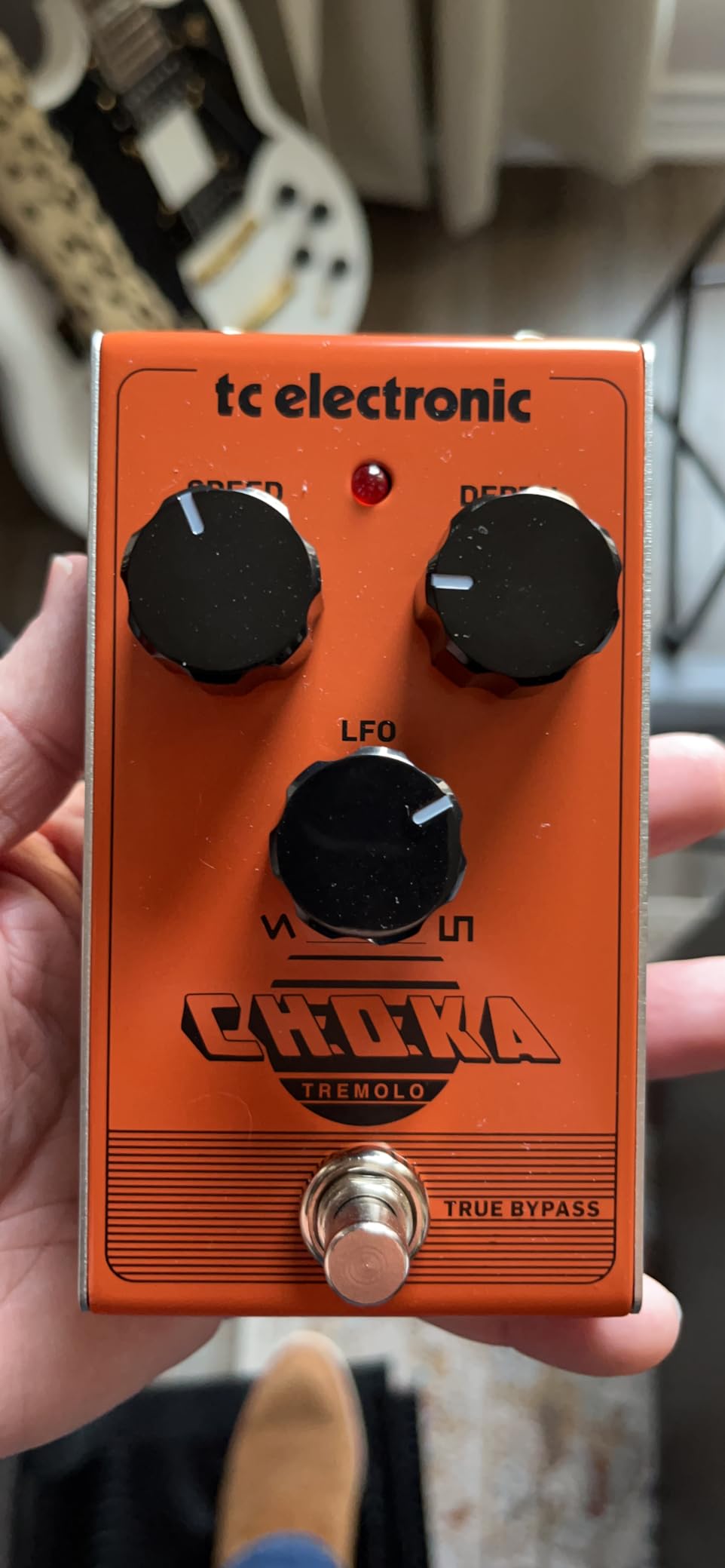 TC Electronic CHOKA TREMOLO Vintage-Flavored All-Analog Tremolo Pedal with 3-Knob Design and Seamless Morphing Between LFO Styles, Orange customer photo 1