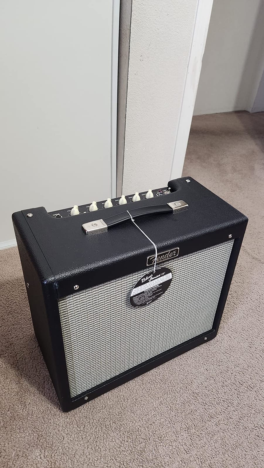 Fender Blues Junior IV Guitar Amplifier with Speaker, Black, 2-Yr Warranty customer photo 2